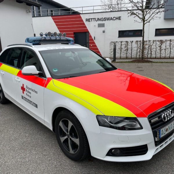 Neues BRK-Dienstfahrzeug
